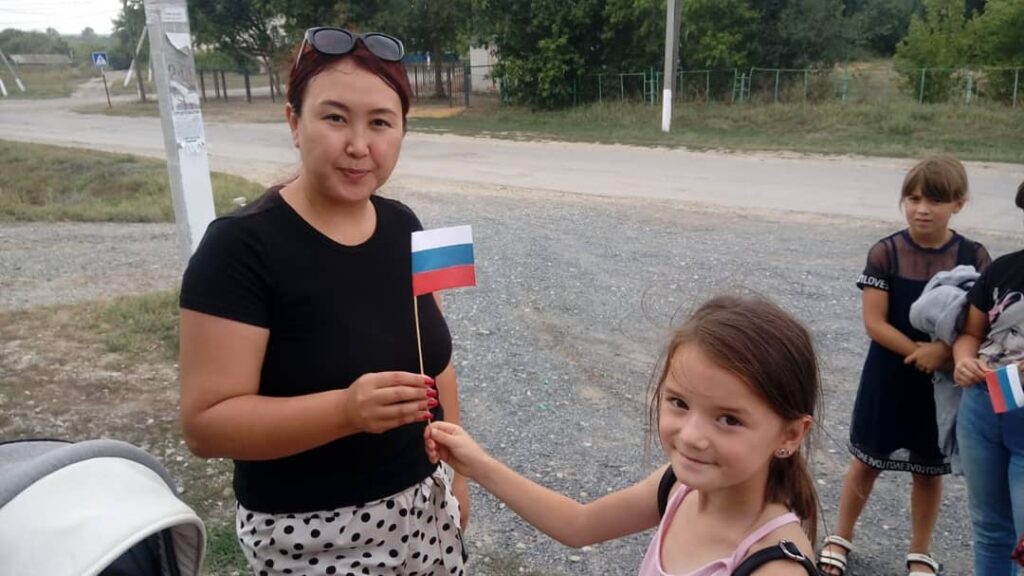 Акция-Флаг-России-–-гордость-наша_12